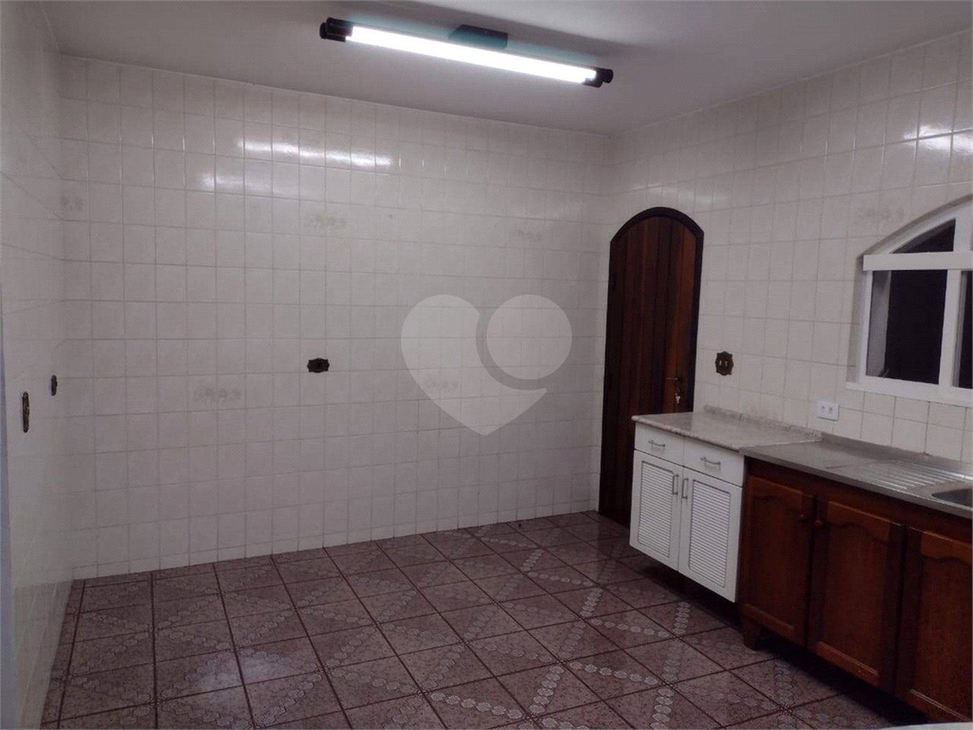 Casa à venda com 3 quartos, sendo 1 suíte, em Jardim São Pedro, Mogi das Cruzes, SP