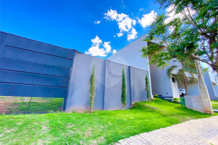 Casa à venda com 2 suítes no condomínio Jardim Residencial Vale do Campo, Araraquara - SP