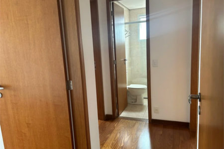 Apartamento para alugar com 3 quartos, sendo 1 suíte, em Pinheiros, São Paulo, SP