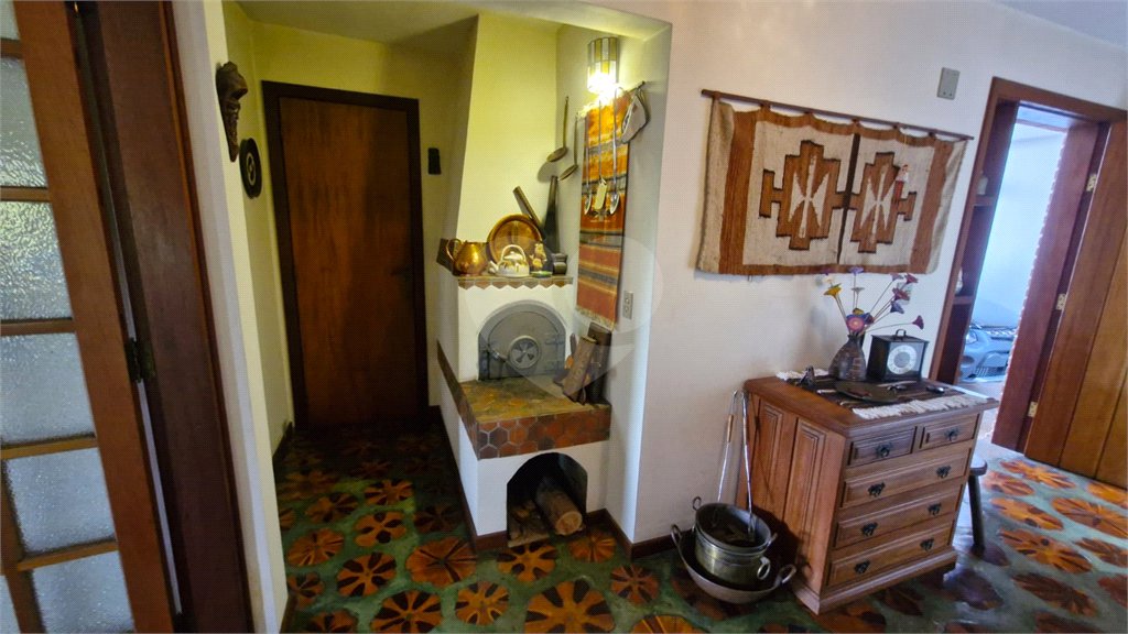 Sobrado à venda com 4 quartos, sendo 1 suíte, em Tremembé, São Paulo, SP