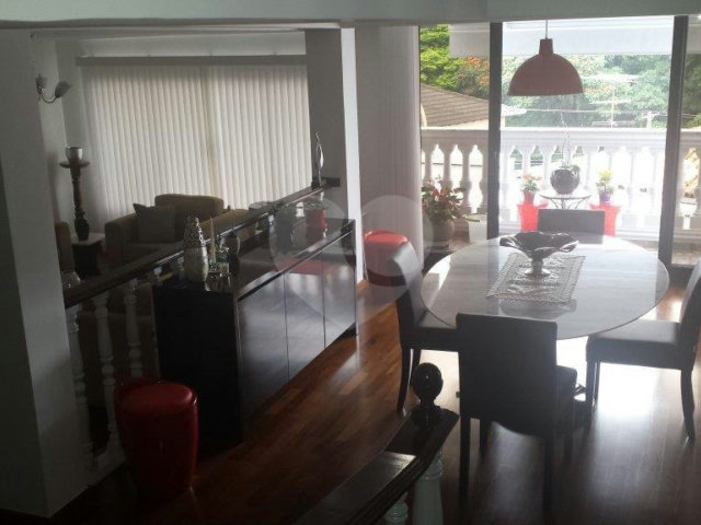 Casa à venda com 3 suítes em Jardim Franca, São Paulo, SP