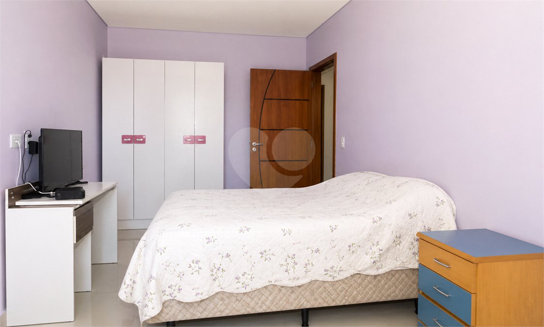 Sobrado à venda com 3 quartos em Nova Petrópolis, São Bernardo do Campo, SP
