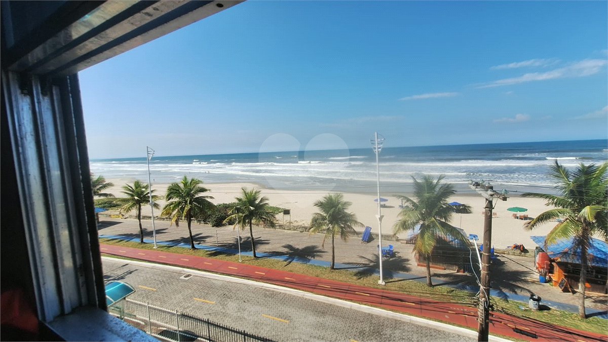 Apartamento à venda com 1 quarto no Centro, Mongaguá, SP