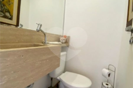 Apartamento à venda com 3 quartos, sendo 1 suíte, em Vila Andrade, São Paulo, SP