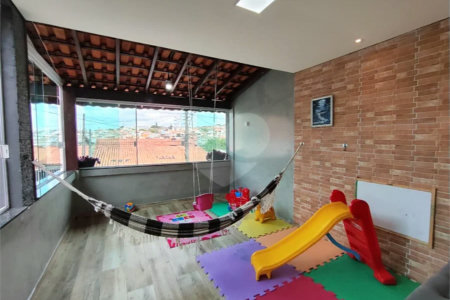 LINDO SOBRADO À VENDA NA VILA LAVÍNIA – MOGI DAS CRUZES