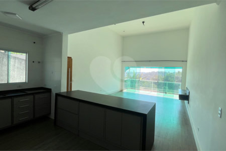 Sobrado à venda com 3 quartos, sendo 1 suíte, em Jardim Paulista, Atibaia, SP