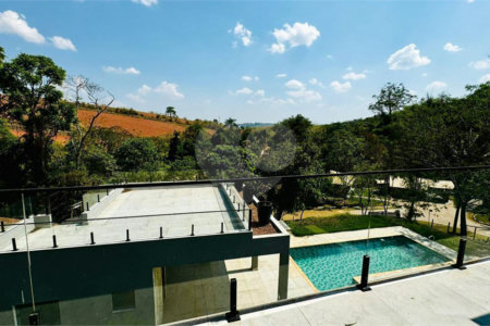 Casa à venda com 4 suítes no condomínio Associação Portal Ouro Verde, Atibaia - SP