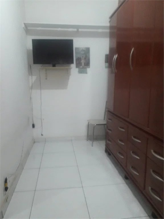 Casa Térrea à venda com 3 quartos em Jardim Nadir, São Paulo, SP