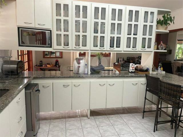 Casa à venda com 3 quartos, sendo 1 suíte,  no condomínio Clube de Campo Mairiporã, Mairiporã - SP