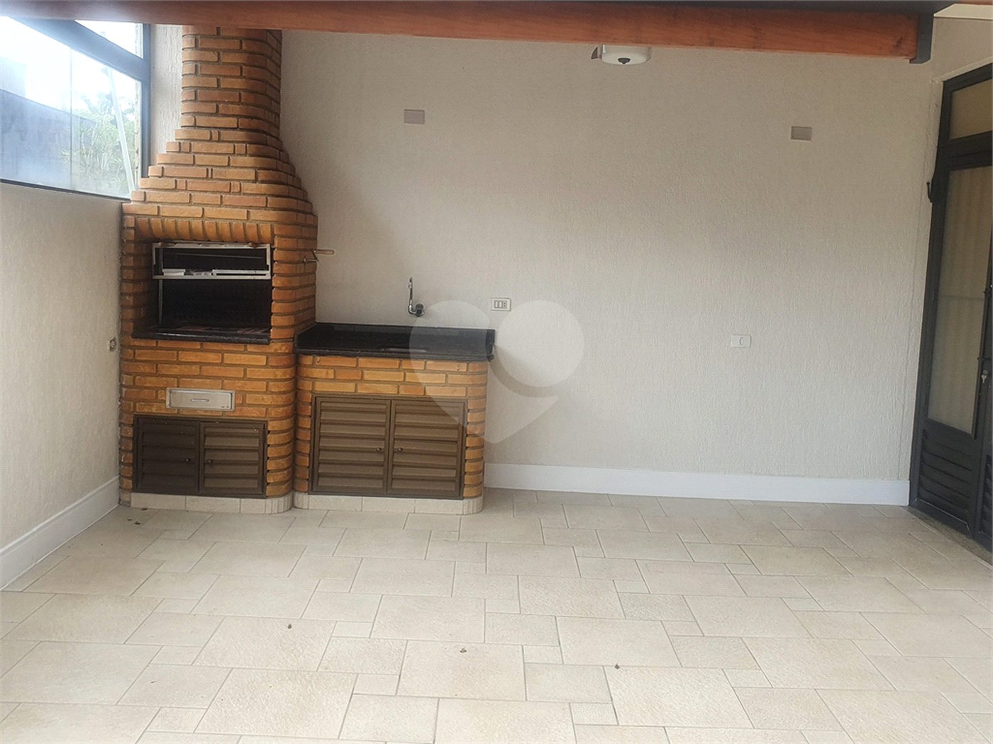 Casa à venda com 4 quartos, sendo 2 suítes,  no condomínio Lake Louise, São Paulo - SP