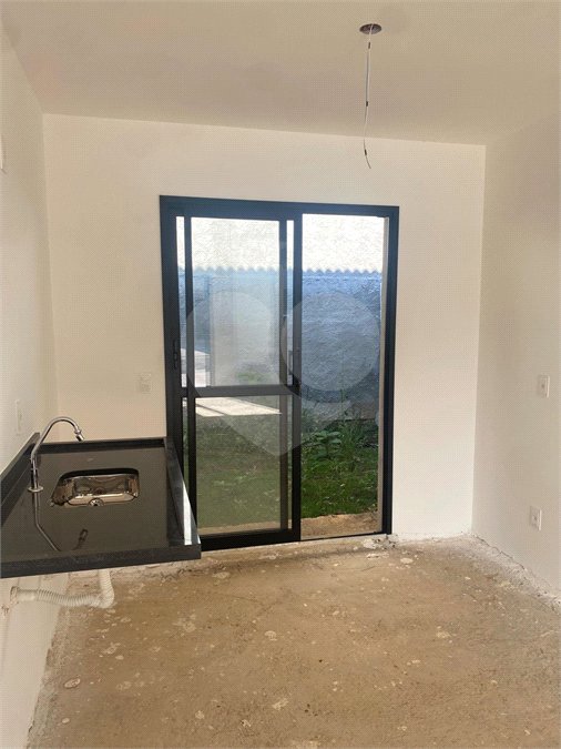 Casa à venda com 2 suítes no condomínio Vila Ilha de Creta, Valinhos - SP