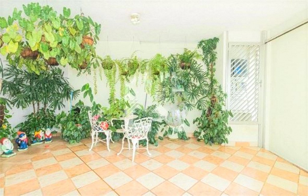 Sobrado à venda com 4 quartos, sendo 3 suítes,  em Vila Mazzei, São Paulo, SP