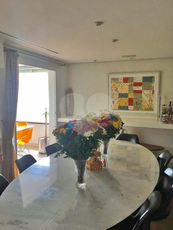 Apartamento para alugar com 4 quartos, sendo 3 suítes, em Jardim Londrina, São Paulo, SP