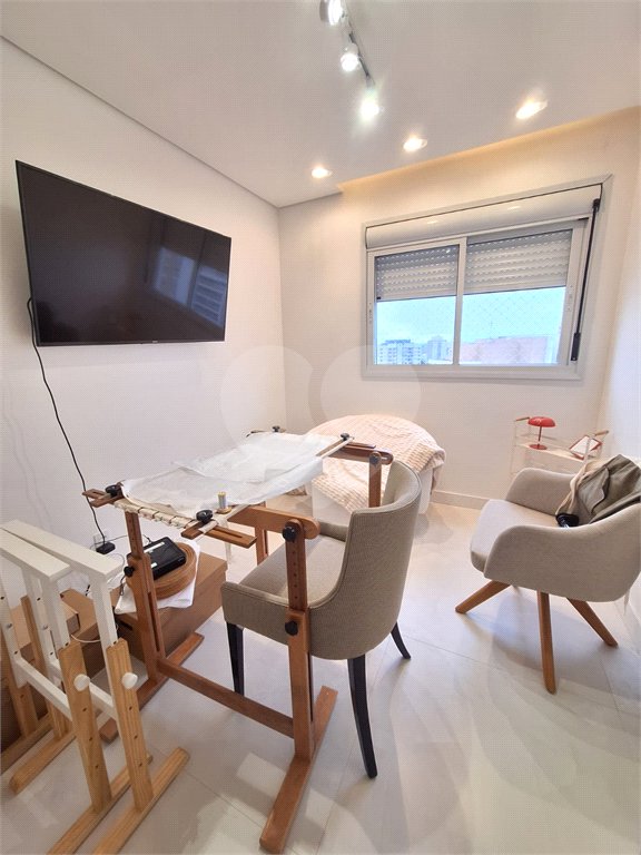 Apartamento à venda com 3 quartos, sendo 1 suíte,  em Vila Andrade, São Paulo, SP