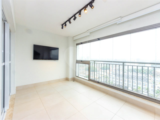 Apartamento à venda com 3 quartos, sendo 1 suíte,  em Vila Cruzeiro, São Paulo, SP