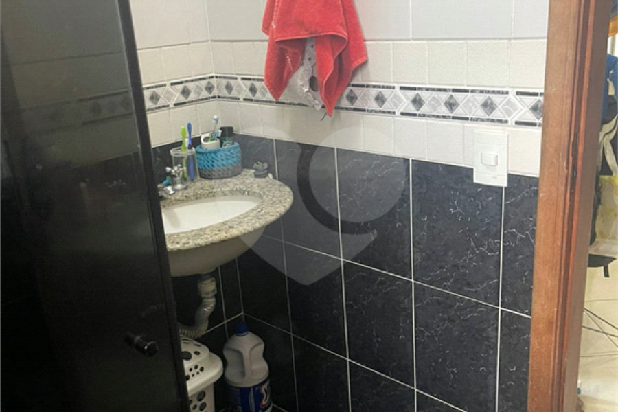 Casa à venda com 3 quartos, sendo 1 suíte, em Vila Leonor, São Paulo, SP