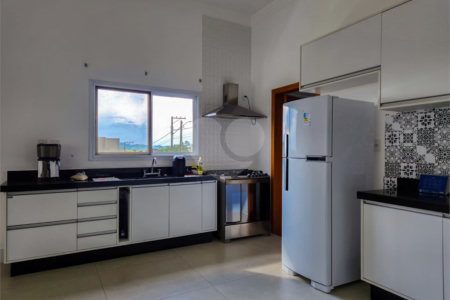 Casa à venda com 5 quartos, sendo 4 suítes, em Jardim Nova Esperança, Jacareí, SP