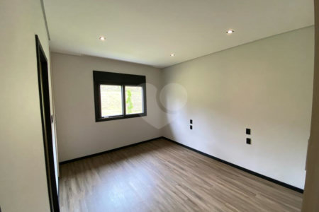 Casa à venda com 4 quartos, sendo 3 suítes,  no condomínio Jardim das Palmeiras, Bragança Paulista - SP