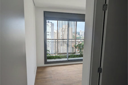 Apartamento à venda com 3 quartos, sendo 2 suítes, em Jardim das Acácias, São Paulo, SP