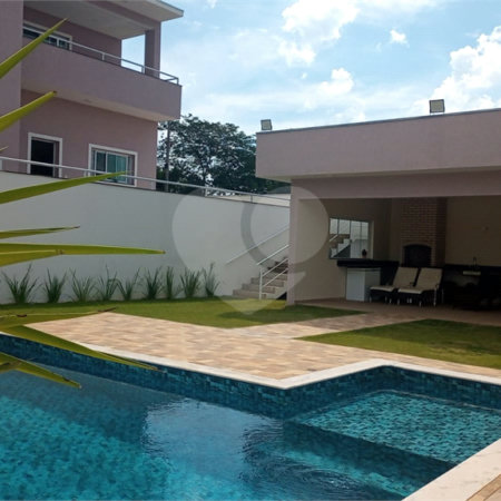 Casa à venda com 5 suítes no condomínio Village da Serra, Araçoiaba da Serra - SP