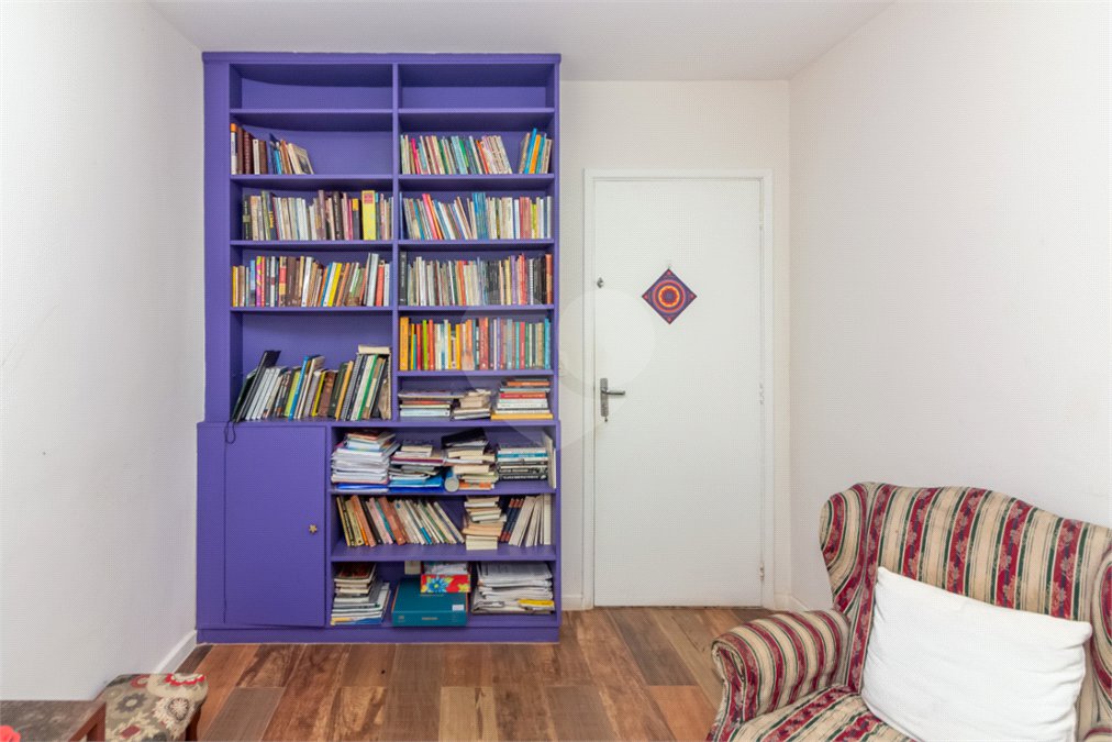 Casa à venda com 4 quartos, sendo 2 suítes, em Chácara Flora, São Paulo, SP