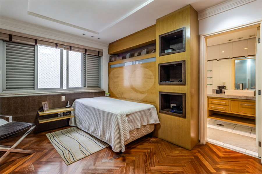 Apartamento à venda com 3 suítes em Bela Vista, São Paulo, SP