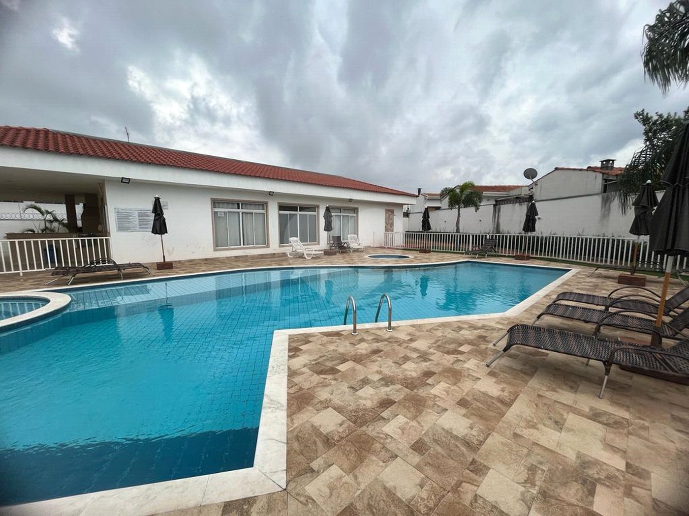 Casa à venda com 3 quartos, sendo 1 suíte, no condomínio Villagio DI Lucca, Sorocaba - SP