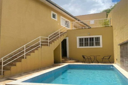 Casa à venda com 4 quartos, sendo 2 suítes, em Jardim Samara, São Paulo, SP