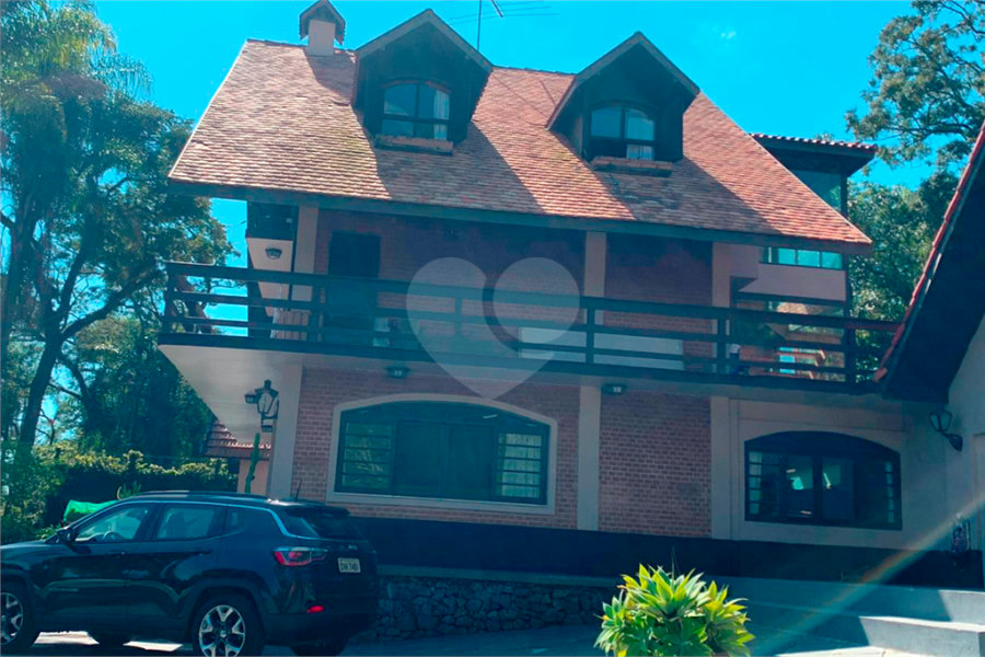 Casa à venda com 4 suítes em Parque Petrópolis, Mairiporã, SP