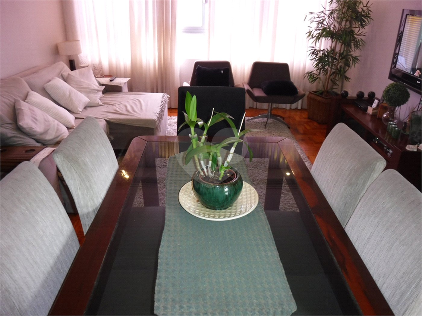 Apartamento à venda com 2 quartos, sendo 1 suíte, em Boqueirão, Santos, SP