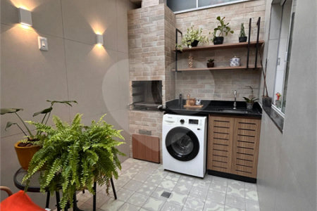 Casa à venda com 2 suítes no condomínio Solar dos Girassóis, Poá - SP