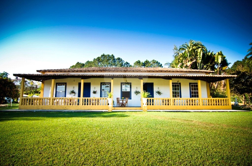 Casa à venda com 4 quartos em Chácaras Maringá, Atibaia, SP