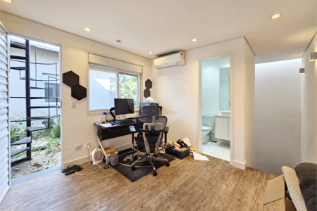 Casa de Vila à venda com 3 suítes em Vila Nova Conceição, São Paulo, SP