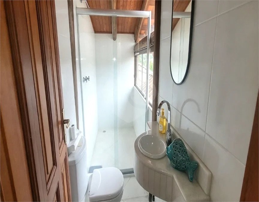 Casa à venda ou para alugar com 5 suítes no condomínio Cantareira, Mairiporã - SP