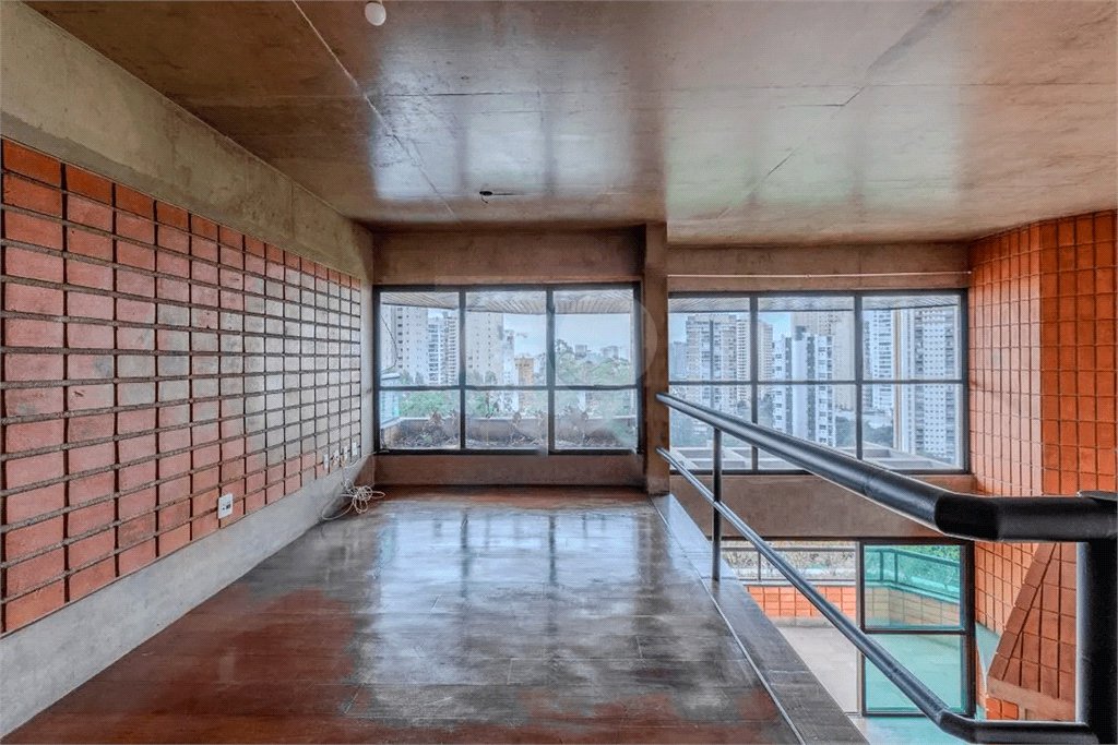 Apartamento à venda com 4 quartos, sendo 2 suítes, em Paraíso do Morumbi, São Paulo, SP
