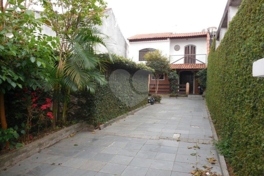 Sobrado à venda com 4 quartos, sendo 2 suítes, em Vila Medeiros, São Paulo, SP