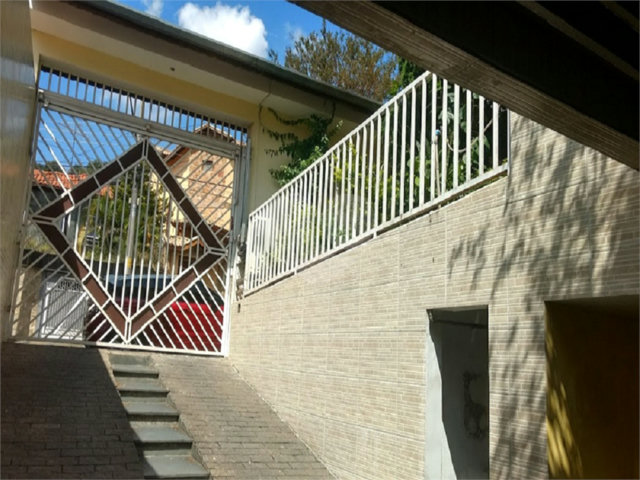 Sobrado à venda com 4 quartos, sendo 2 suítes,  em Tremembé, São Paulo, SP