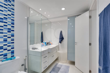 Apartamento à venda com 3 suítes em Granja Julieta, São Paulo, SP