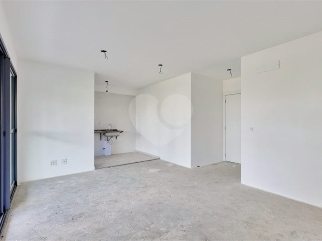 Apartamento à venda com 3 quartos, sendo 1 suíte,  em Alto da Boa Vista, São Paulo, SP