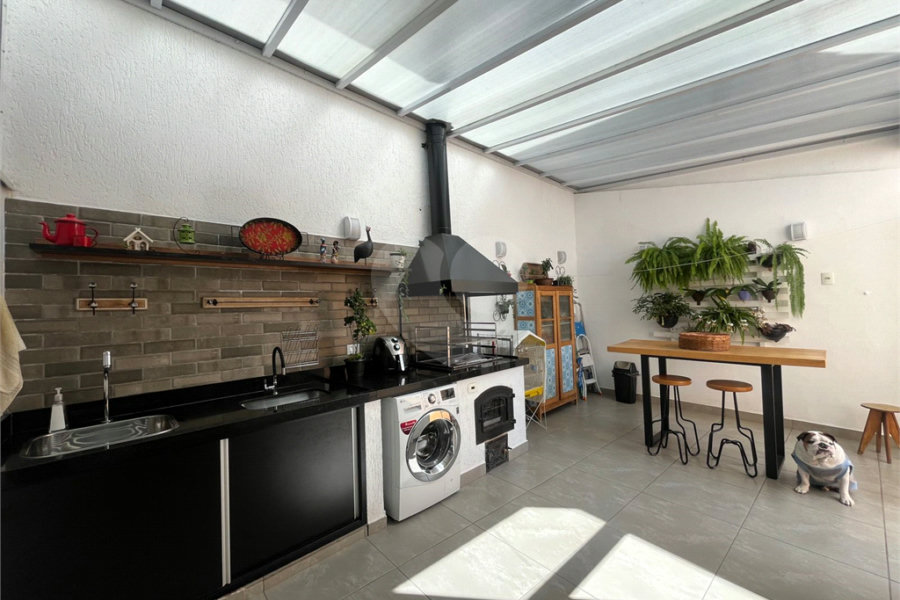 Casa à venda com 3 quartos, sendo 1 suíte, em Vila Ester (zona Norte), São Paulo, SP