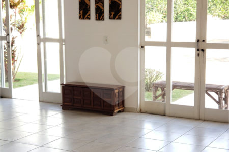 Casa à venda com 4 quartos, sendo 2 suítes,  no condomínio Acmti - Colinas do Mosteiro, Terras de Itaici e Recanto dos Pássaros, Indaiatuba - SP