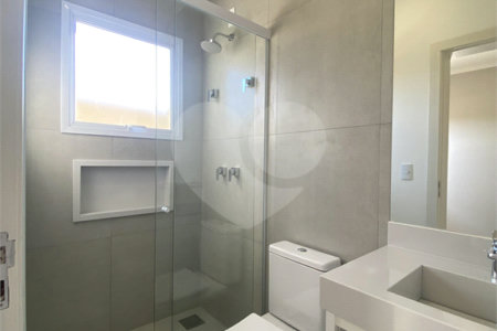 Casa à venda com 3 quartos, sendo 1 suíte, no condomínio Reserva Central Parque, Salto - SP