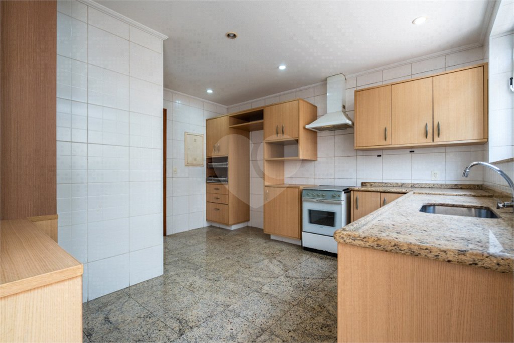 Casa de Vila à venda com 3 quartos, sendo 2 suítes, em Campo Belo, São Paulo, SP