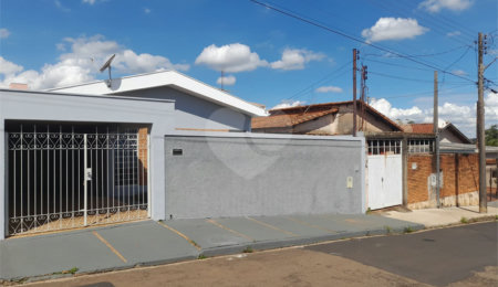 Casa à venda com 3 quartos, sendo 1 suíte,  em Vila Faria, São Carlos, SP