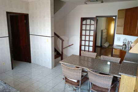 Casa à venda com 3 quartos, sendo 1 suíte, em Chácara Jafet, Mogi das Cruzes, SP