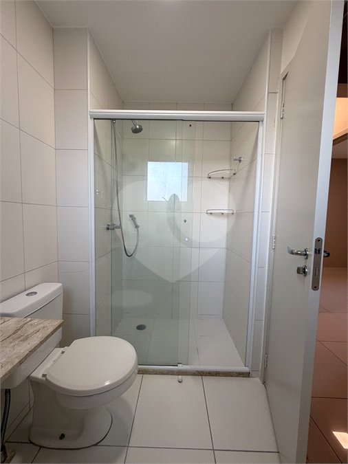 Apartamento para alugar com 2 quartos, sendo 1 suíte,  em Vila Suissa, Mogi das Cruzes, SP