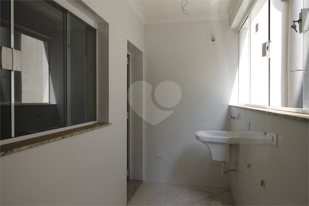 Sobrado à venda com 4 quartos, sendo 2 suítes, em Vila Pereira Barreto, São Paulo, SP