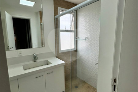 Apartamento à venda com 3 quartos, sendo 1 suíte, no Centro, São Bernardo do Campo, SP