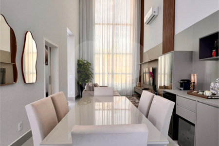 Casa à venda com 3 suítes no condomínio Residencial Mont'alcino, Valinhos - SP