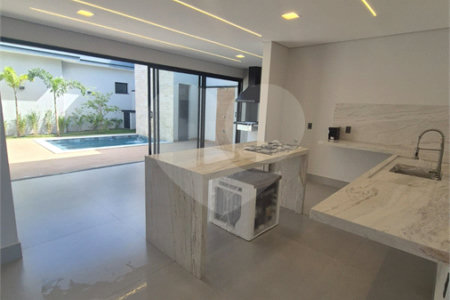Casa à venda com 3 suítes no condomínio London Park, Indaiatuba - SP